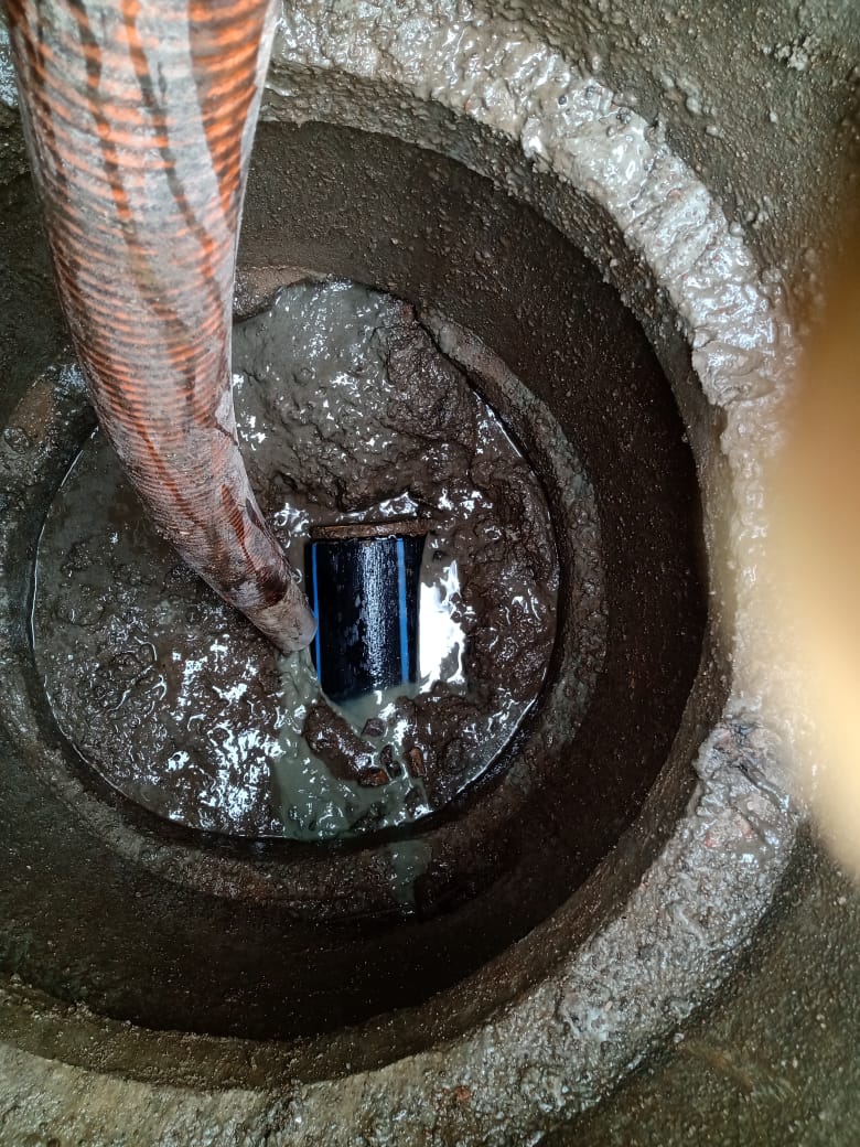 Furo direcional esgoto